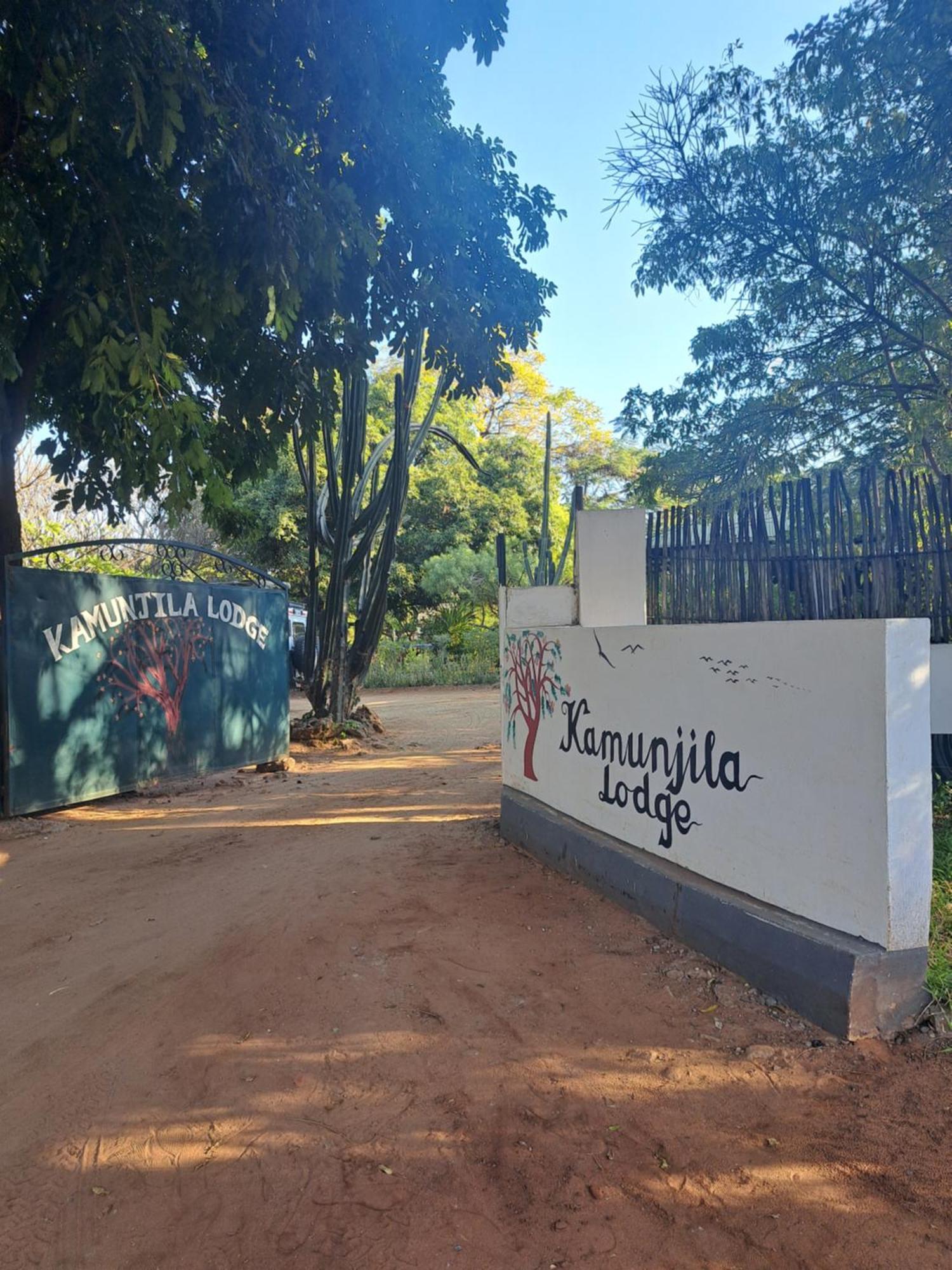 Kamunjila Lodge ลิฟวิงสโตน ภายนอก รูปภาพ