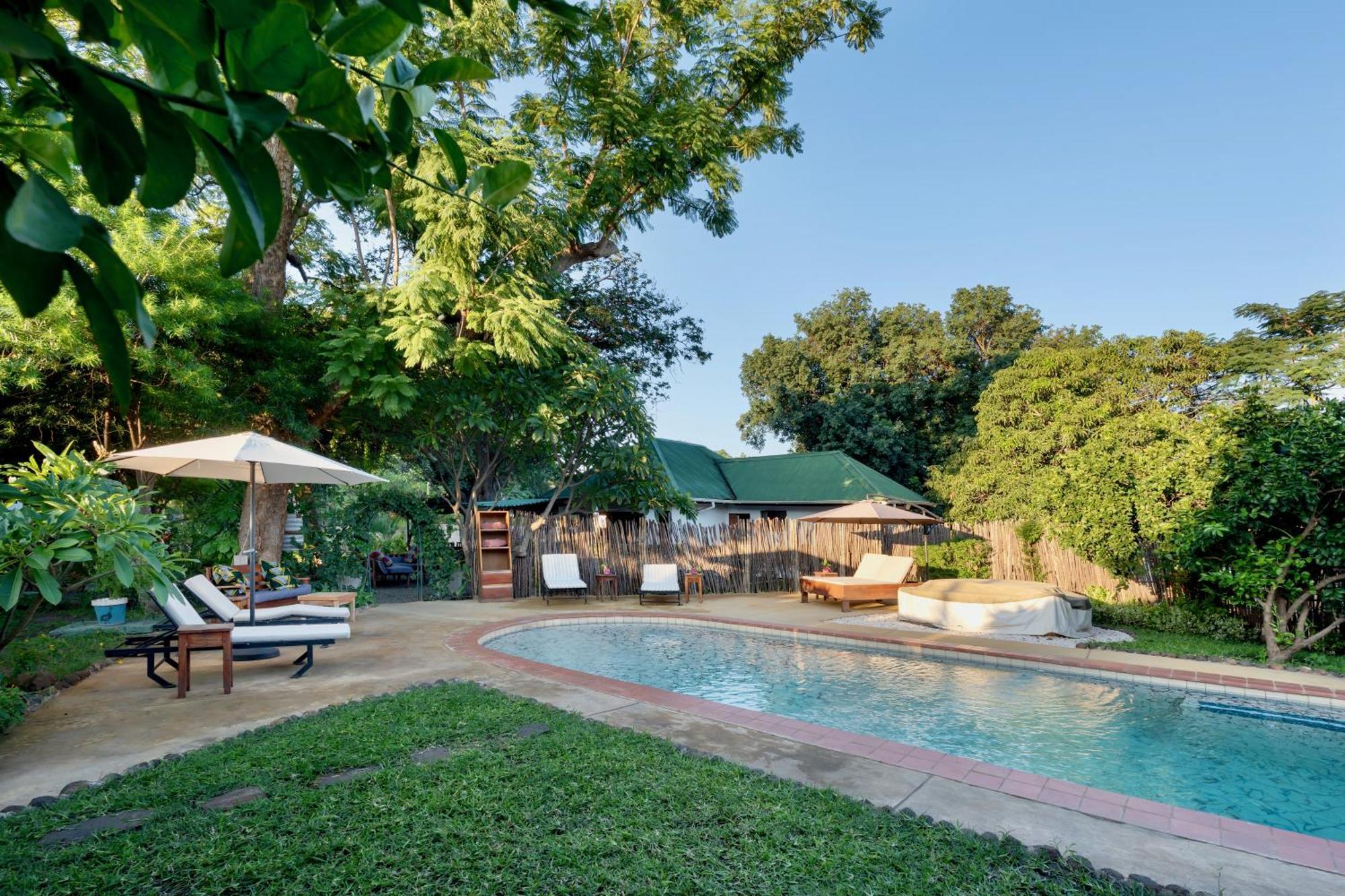 Kamunjila Lodge ลิฟวิงสโตน ภายนอก รูปภาพ