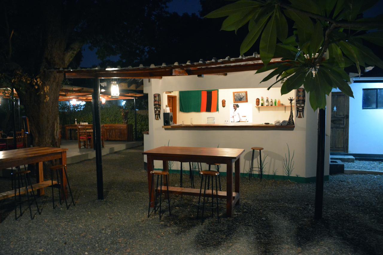 Kamunjila Lodge ลิฟวิงสโตน ภายนอก รูปภาพ