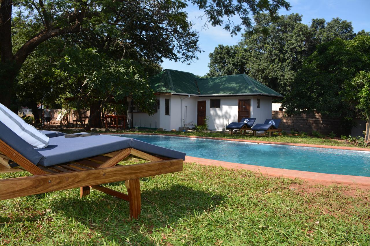 Kamunjila Lodge ลิฟวิงสโตน ภายนอก รูปภาพ