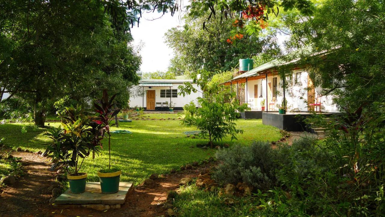 Kamunjila Lodge ลิฟวิงสโตน ภายนอก รูปภาพ